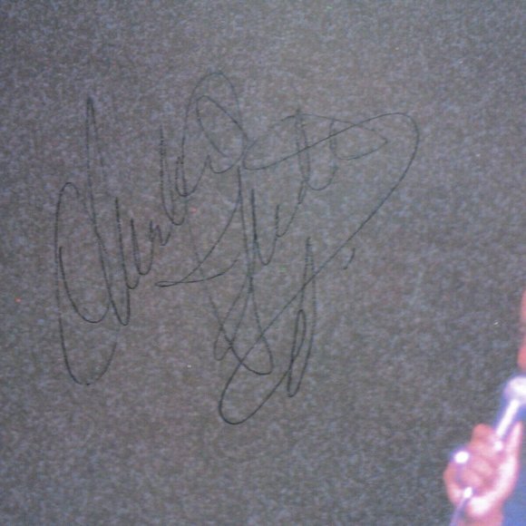 Charley Pride SIGNED Souvenir Book 20 Pages Rare - Picture 6 of 6